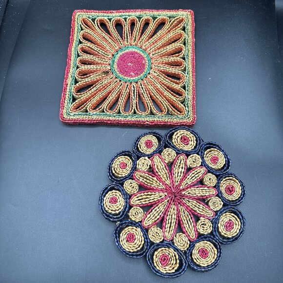 Vtg Raffia Straw Trivet Hot Pad Rattan Wicker Colorful Boho Wall Decor Lot of 2 - Picture 2 of 12